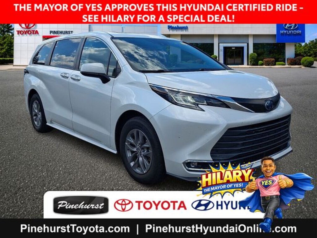 Used 2023 Toyota Sienna XLE 7 Passenger Van Passenger Van