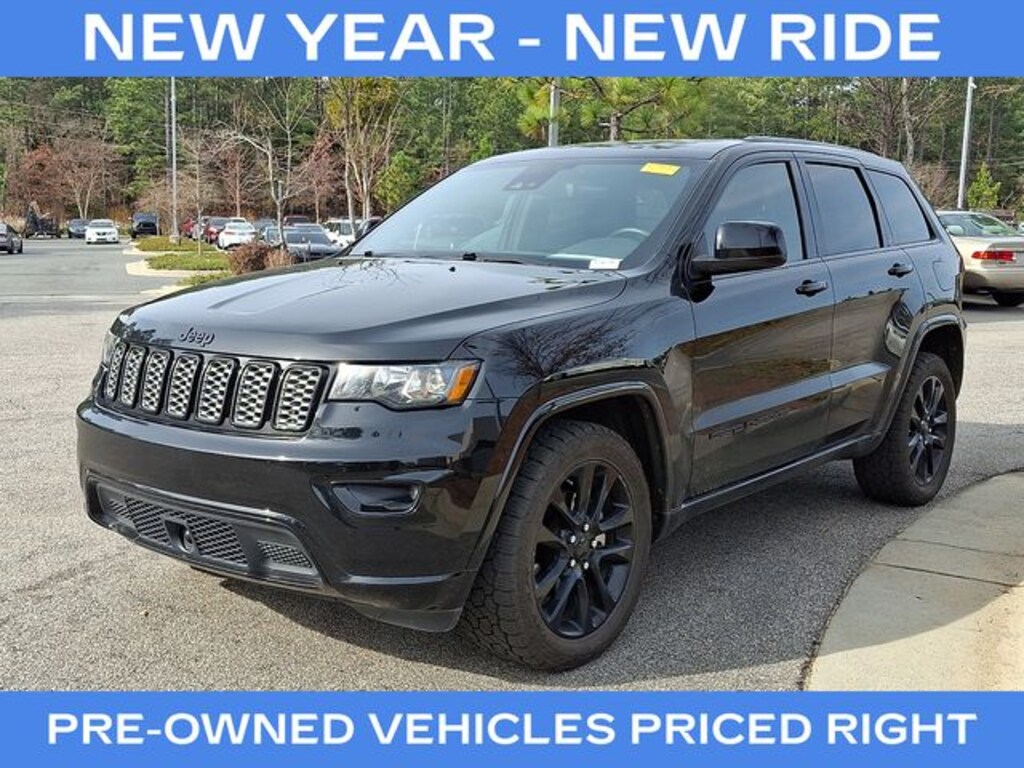 Used 2020 Jeep Grand Cherokee Laredo SUV