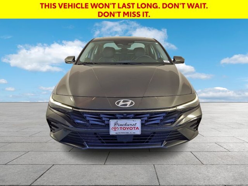 Used 2024 Hyundai Elantra Limited Sedan