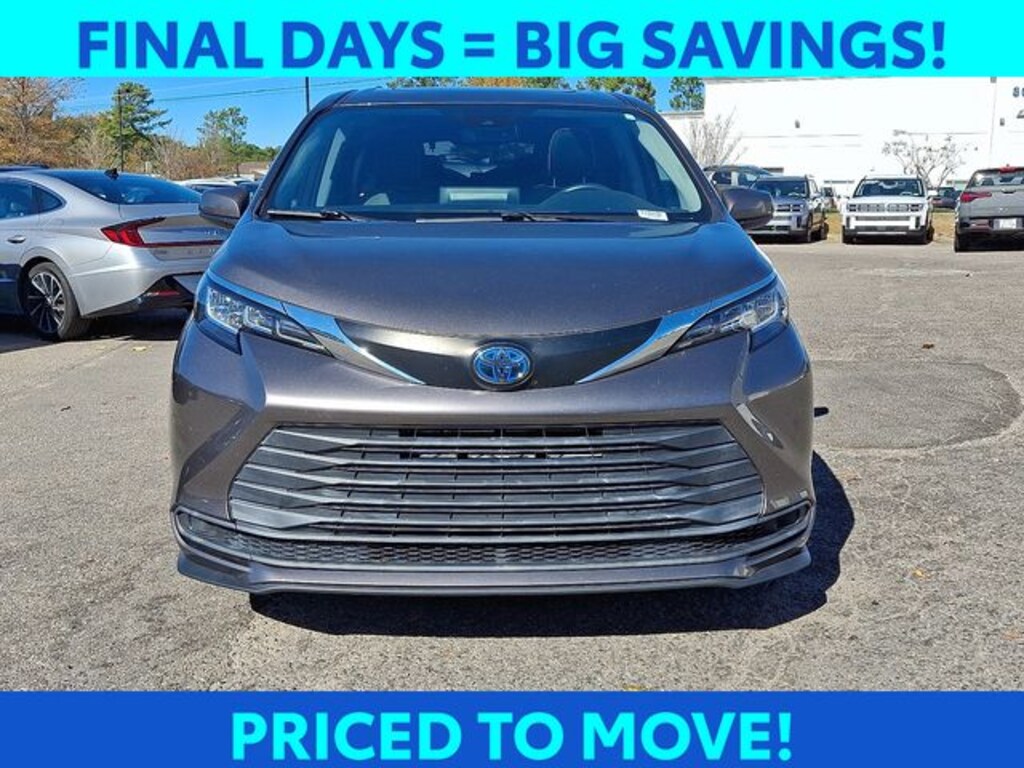 Certified 2021 Toyota Sienna LE 8 Passenger Van