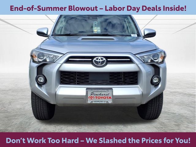 2024 Toyota 4Runner TRD Off-Road photo 2