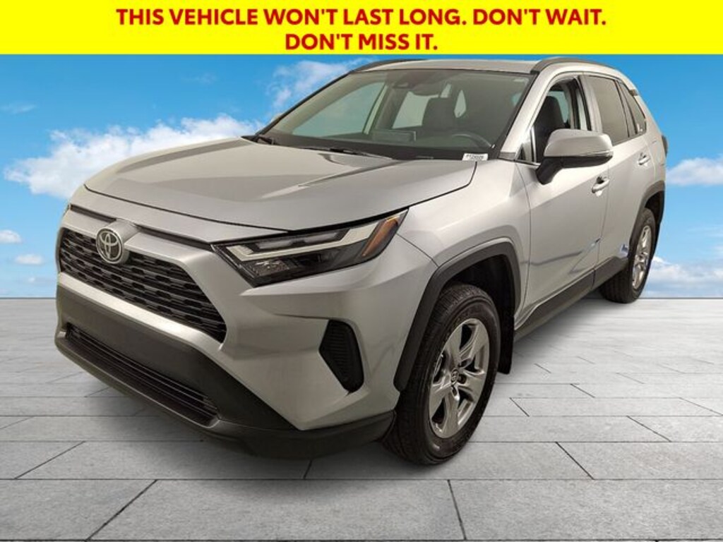 Used 2025 Toyota RAV4 XLE SUV