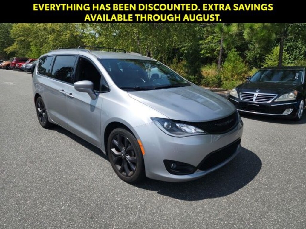 Used 2020 Chrysler Pacifica Touring L Van Passenger Van