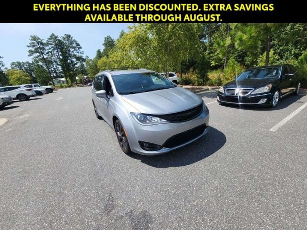 Used 2020 Chrysler Pacifica Touring L Van Passenger Van