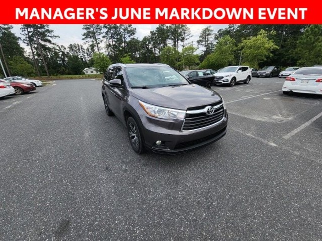 Used 2016 Toyota Highlander XLE V6 SUV