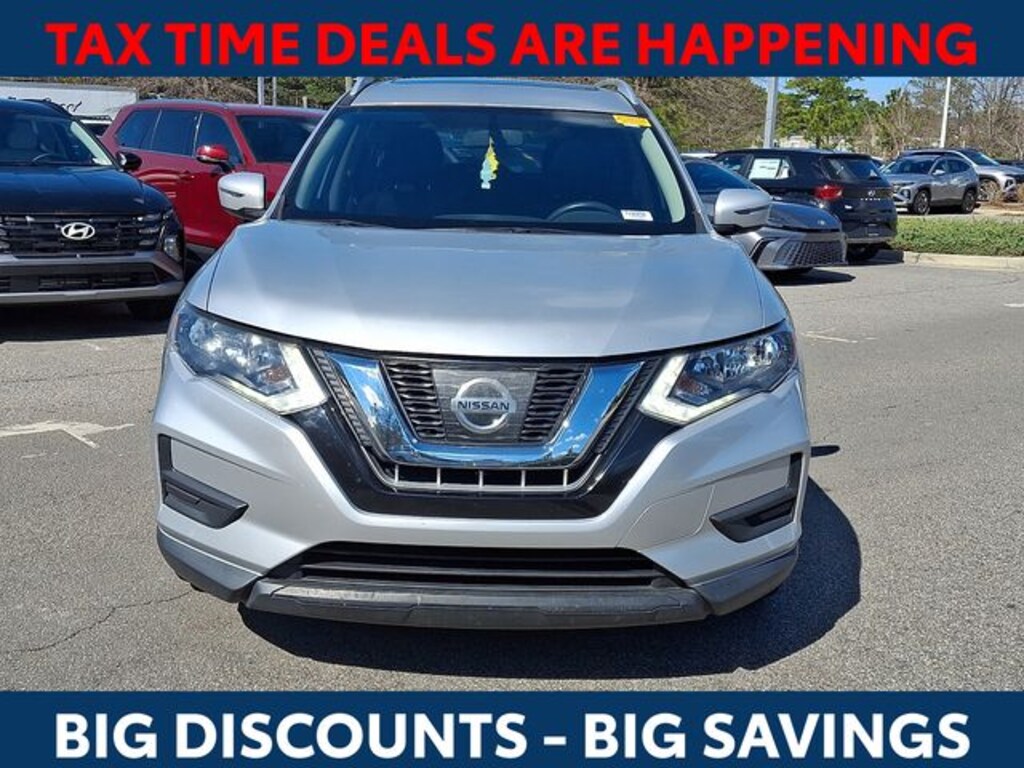 Used 2017 Nissan Rogue SV SUV