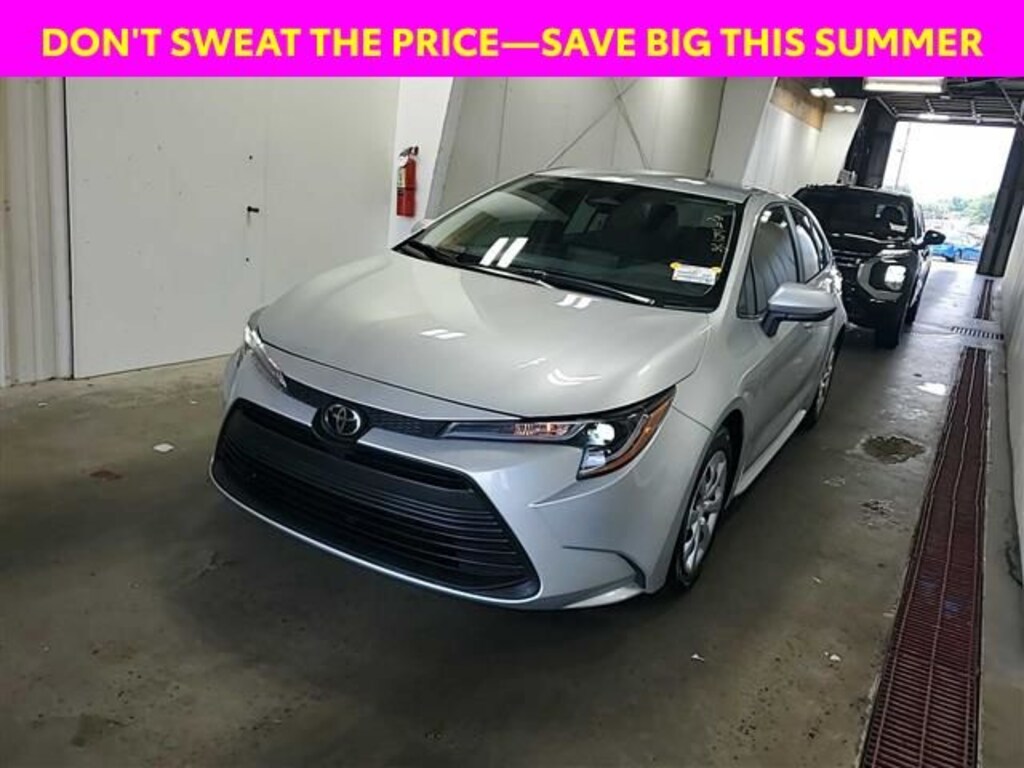 Used 2025 Toyota Corolla LE Sedan