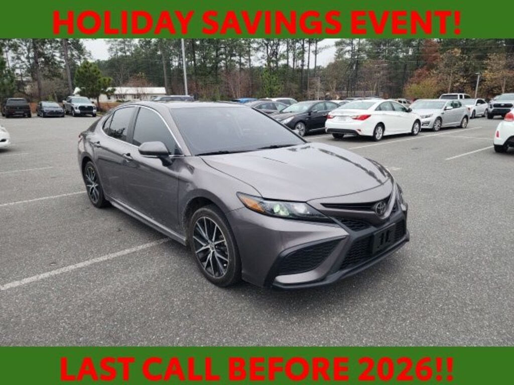 Used 2023 Toyota Camry SE Sedan