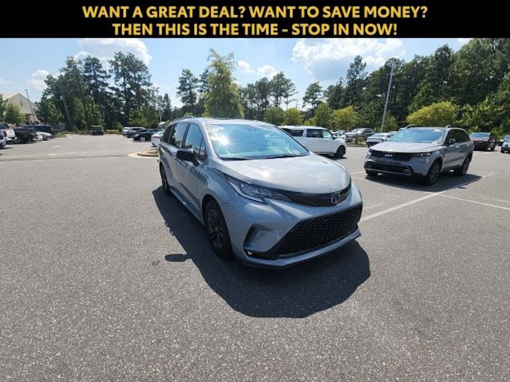 Used 2025 Toyota Sienna XSE 7 Passenger Van Passenger Van