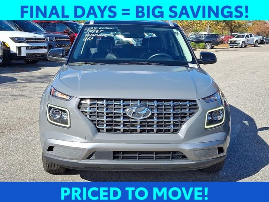 Used 2023 Hyundai Venue Limited SUV