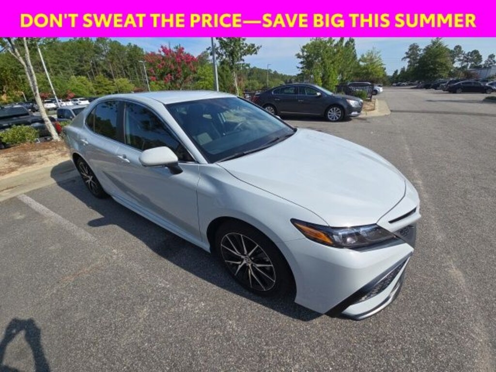 Used 2024 Toyota Camry SE Sedan