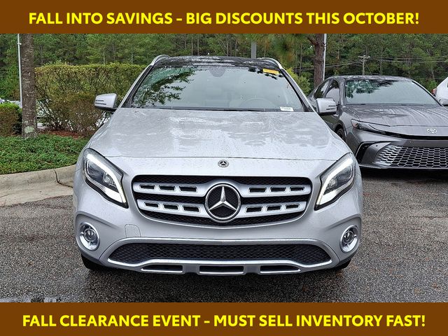 2018 Mercedes Benz GLA 250 photo 2