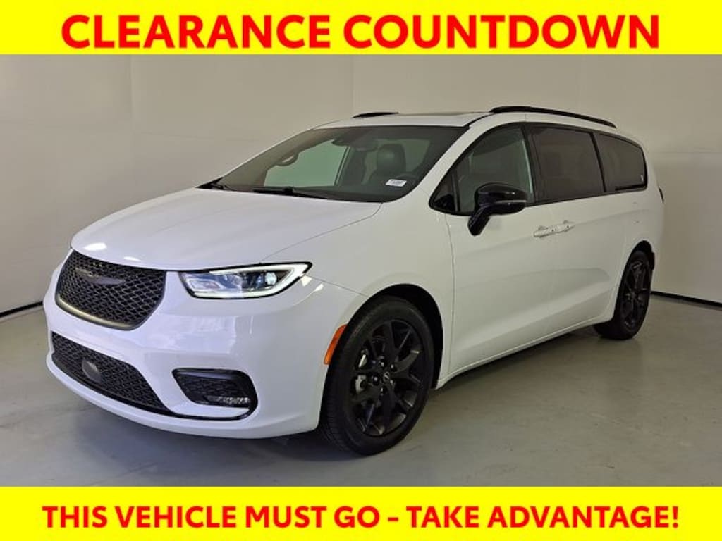 Used 2025 Chrysler Pacifica Limited Van Passenger Van