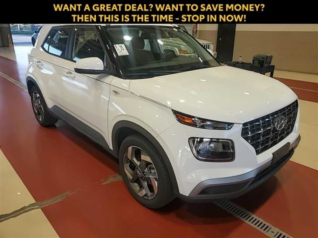 Used 2025 Hyundai Venue SEL SUV