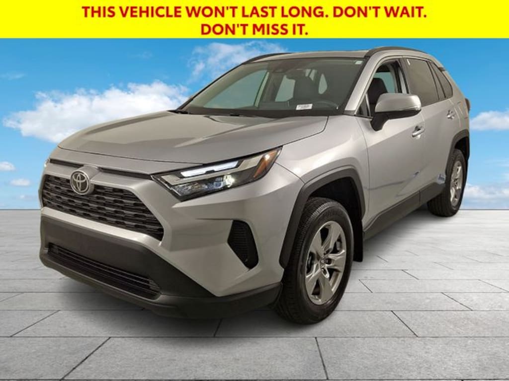 Used 2025 Toyota RAV4 XLE SUV