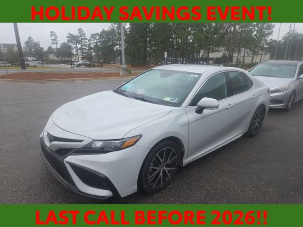 Used 2023 Toyota Camry SE Sedan