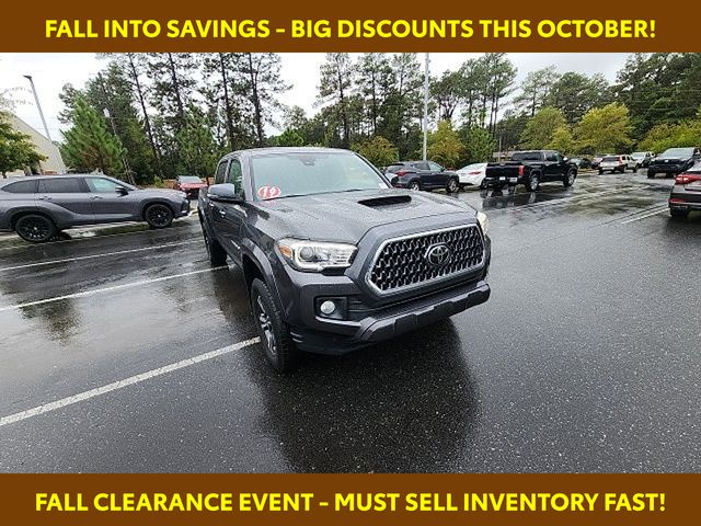 2019 Toyota Tacoma TRD Sport V6 photo 2