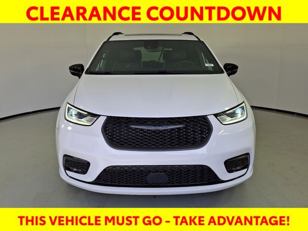 Used 2025 Chrysler Pacifica Limited Van Passenger Van