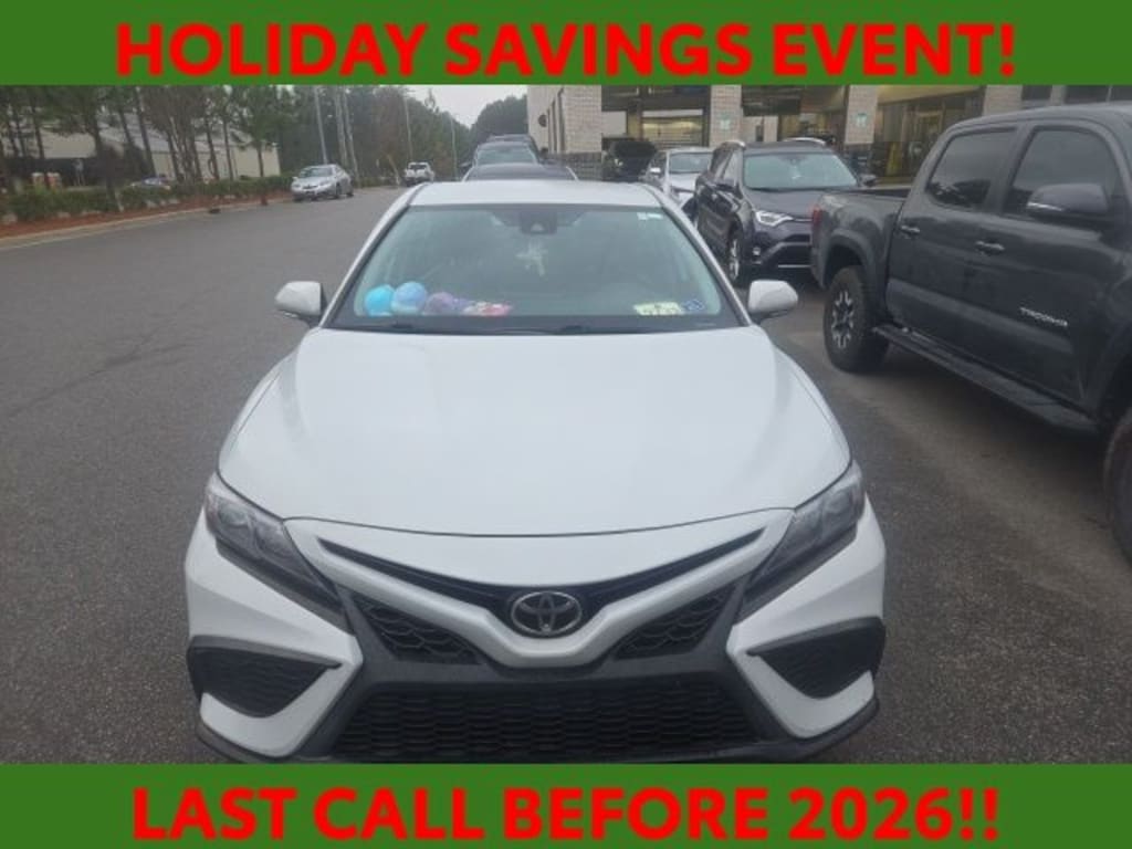 Used 2023 Toyota Camry SE Sedan