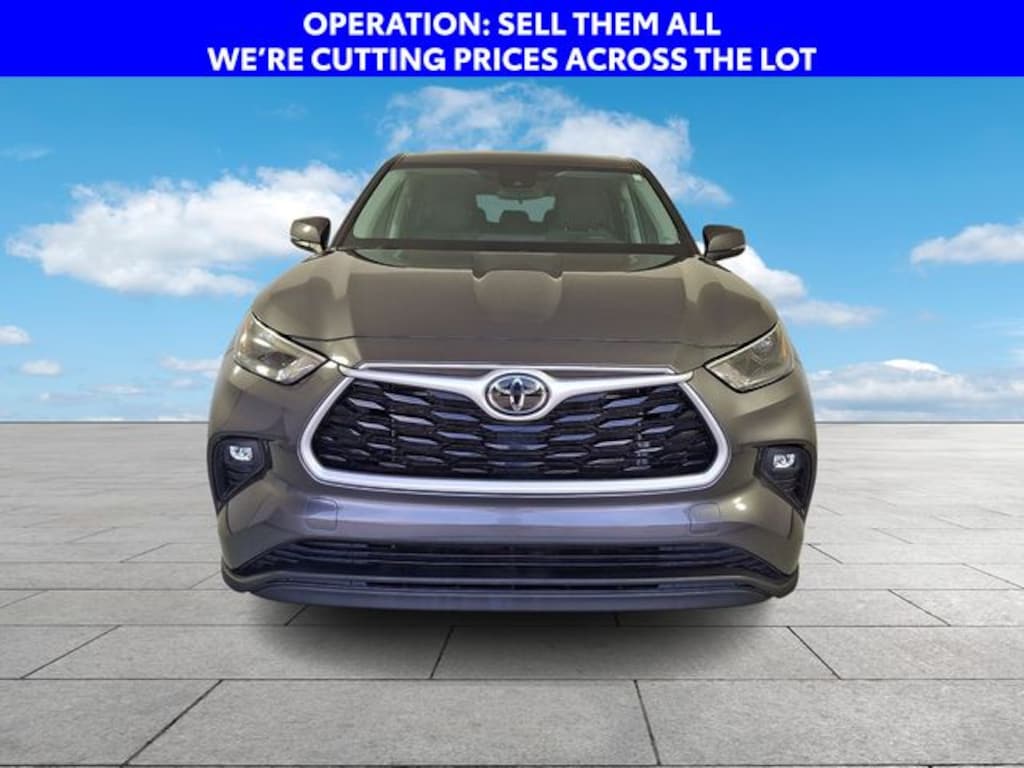 Used 2023 Toyota Highlander SUV