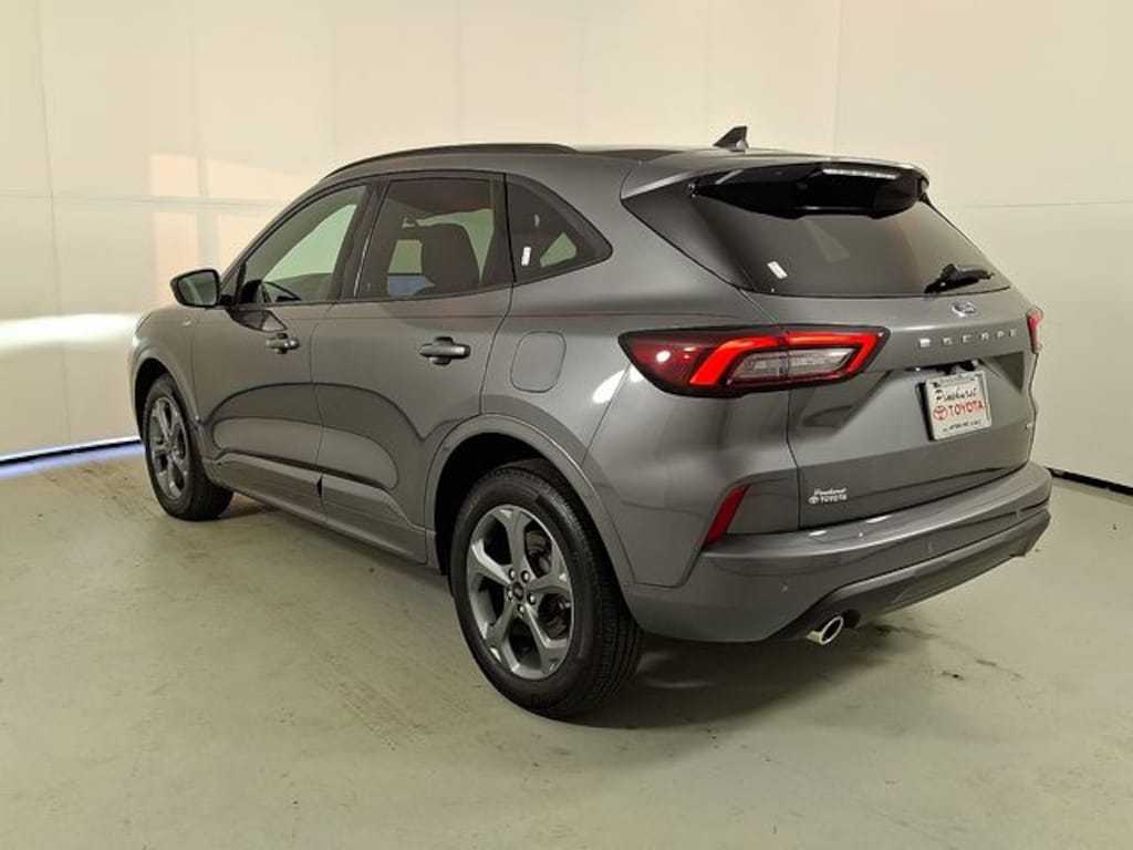 Used 2023 Ford Escape ST-Line Select SUV
