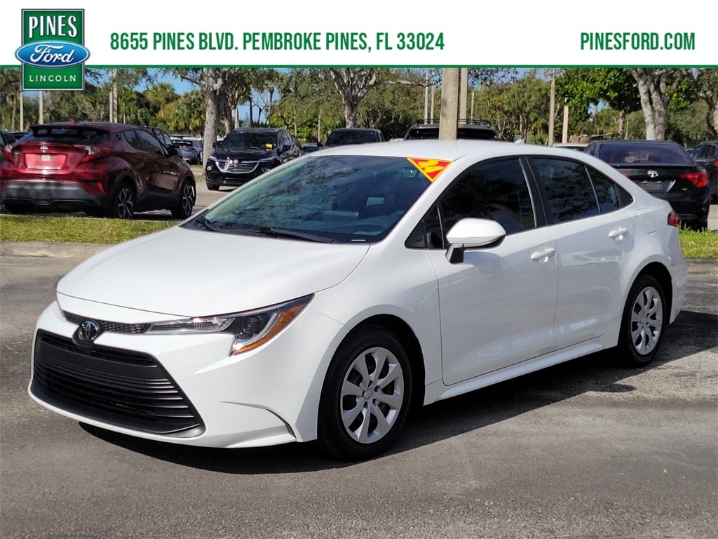 2024 Toyota Corolla LE