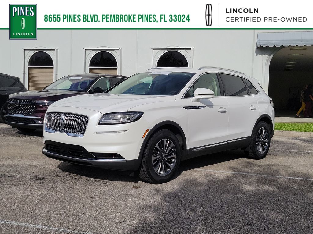 2023 Lincoln Nautilus FWD's photo