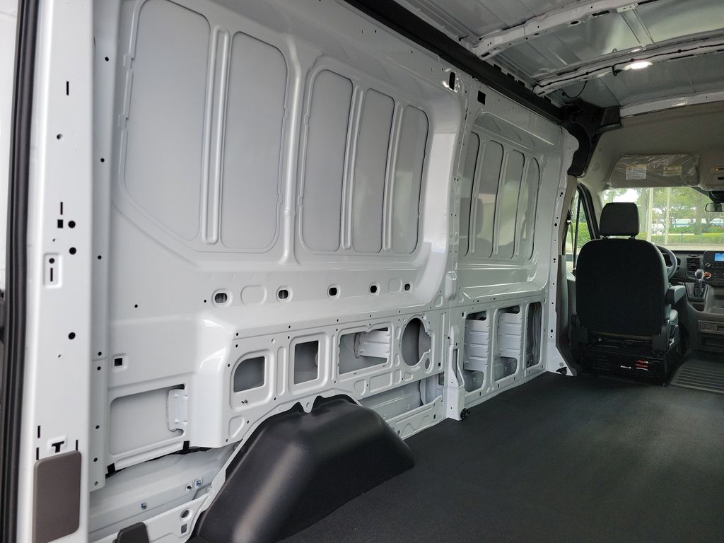 2025 Ford Transit Van Base - Photo 11