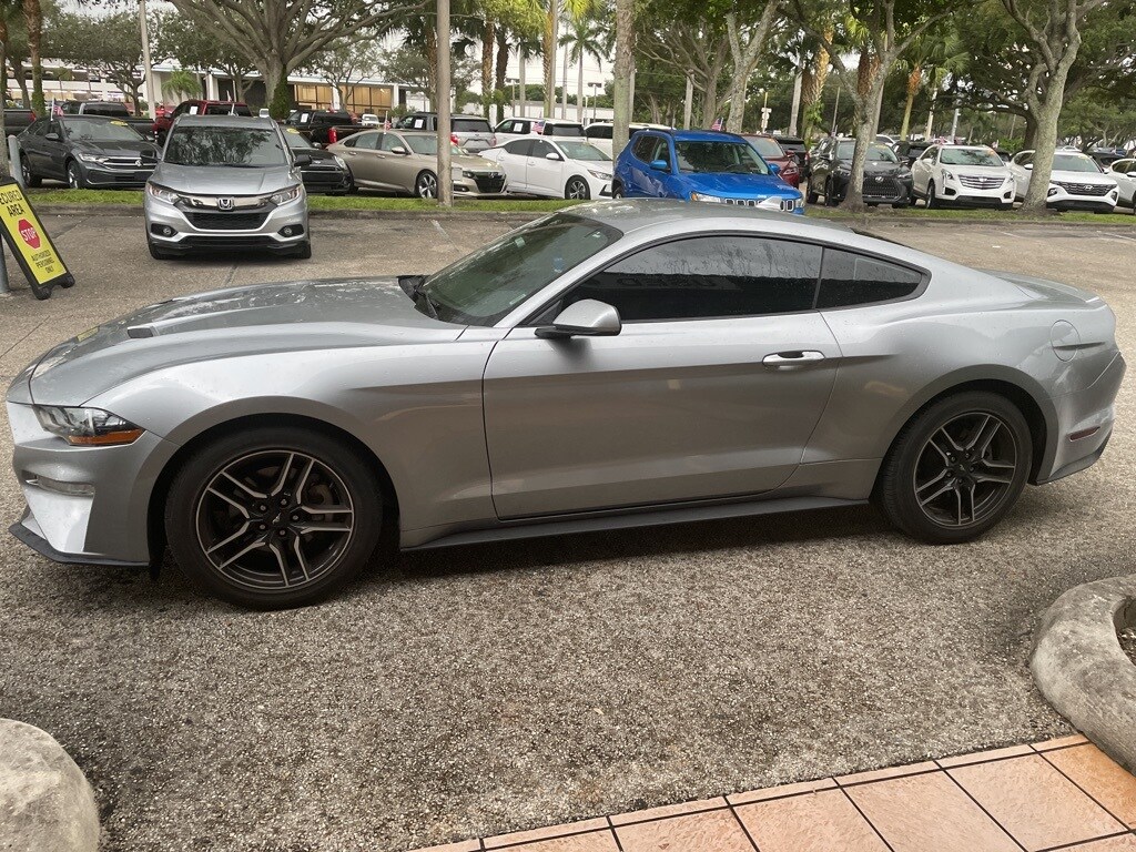 2023 Ford Mustang EcoBoost Premium photo 2