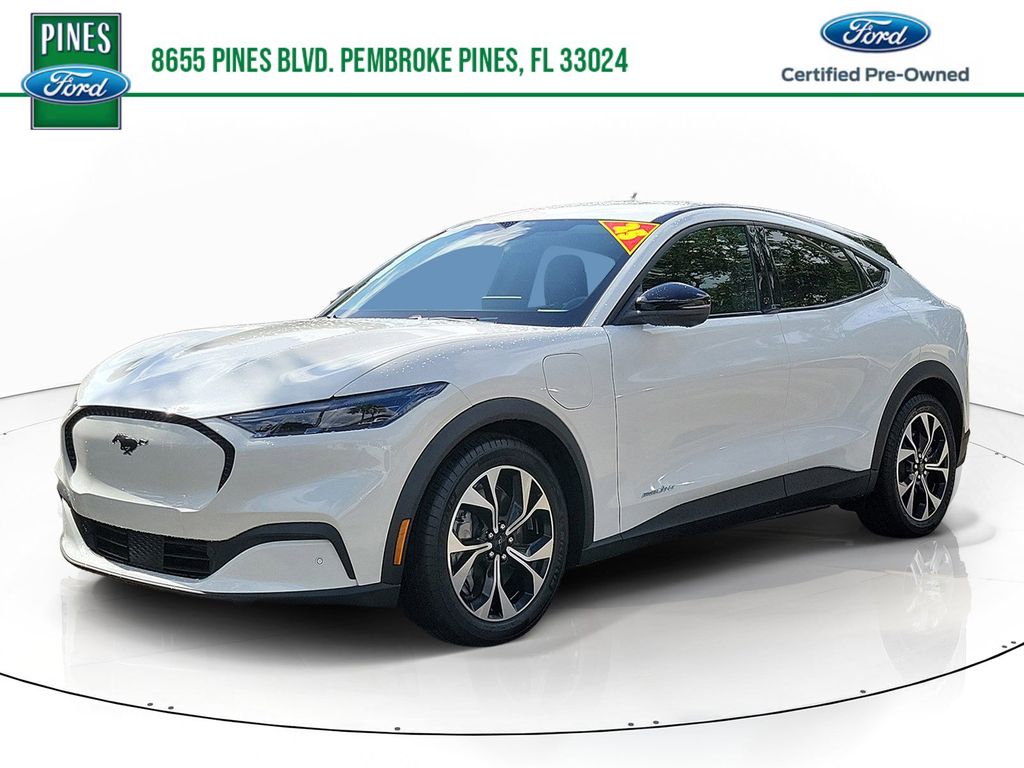 2025 Ford Mustang-Mach-e Select's photo