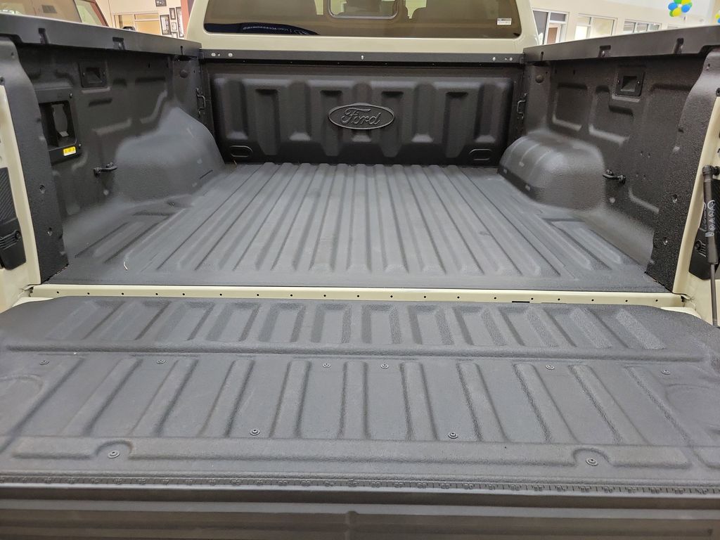 2025 Ford Ranger XLT - Photo 9