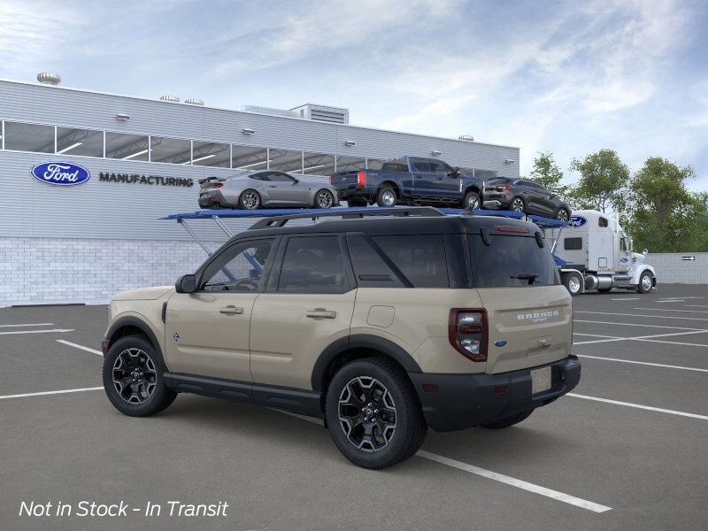 2025 Ford Bronco Sport Outer Banks photo 2