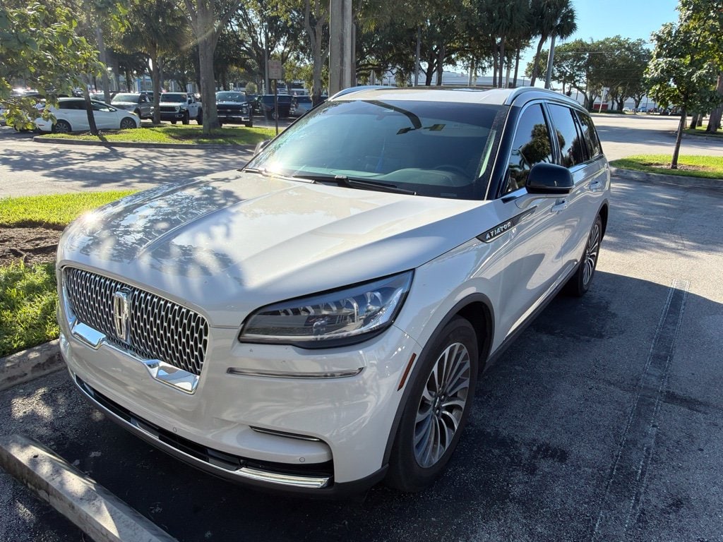 2023 Lincoln Aviator Base