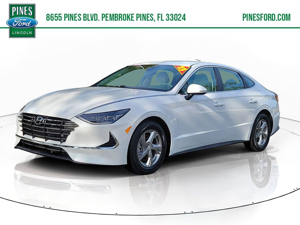 2023 Hyundai Sonata SE's photo