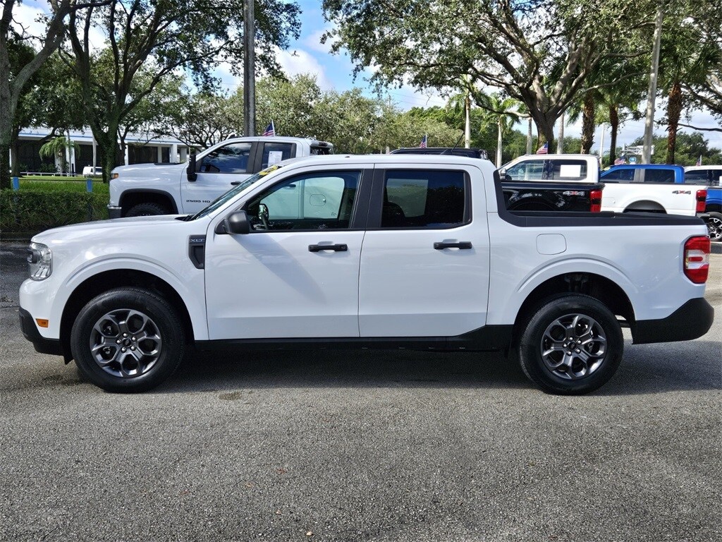 2024 Ford Maverick XLT photo 2