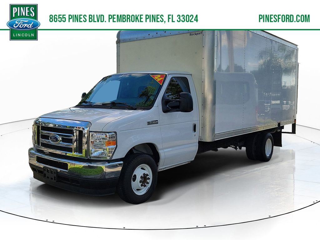 2024 Ford E-Series DRW E-350 Super Duty 176 in WB's photo