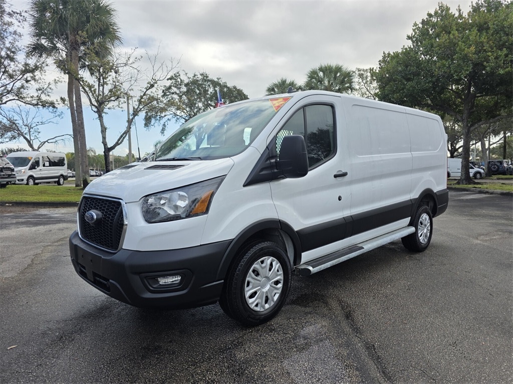 2024 Ford Transit Van Base's photo