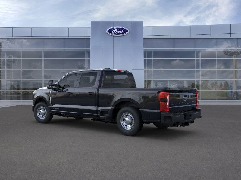 2025 Ford F-250 photo 4