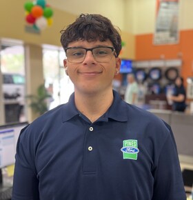 Staff member Alex Camacho from ID_167284