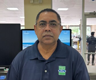 Staff member Roger Ramikissoon from ID_167284