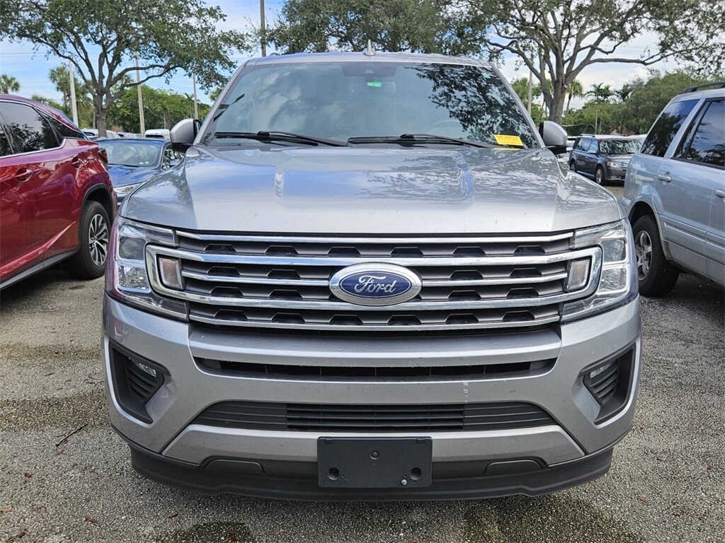 2021 Ford Expedition MAX XLT photo 2