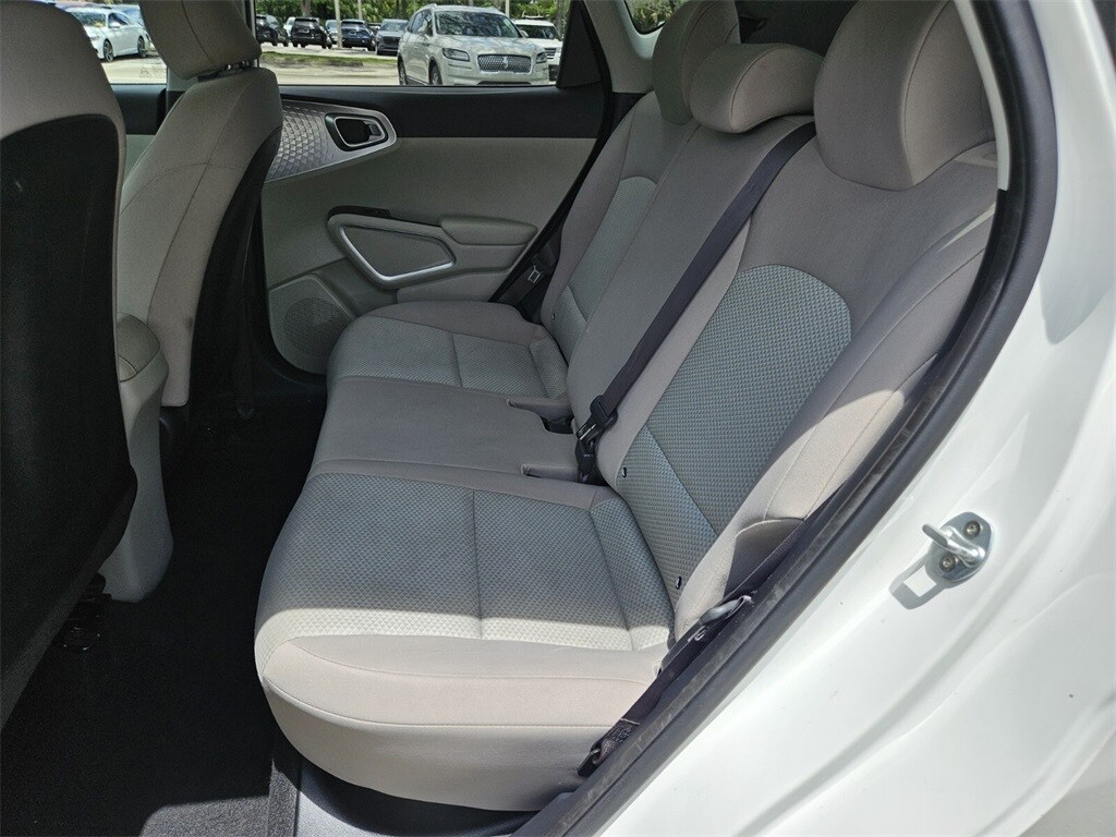 2020 Kia Soul LX photo 4
