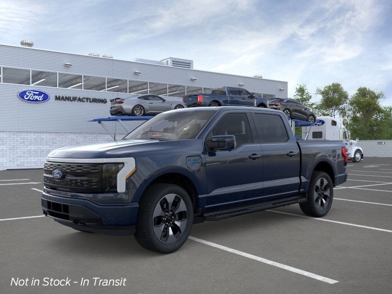 2025 Ford F-150 Lightning Platinum's photo
