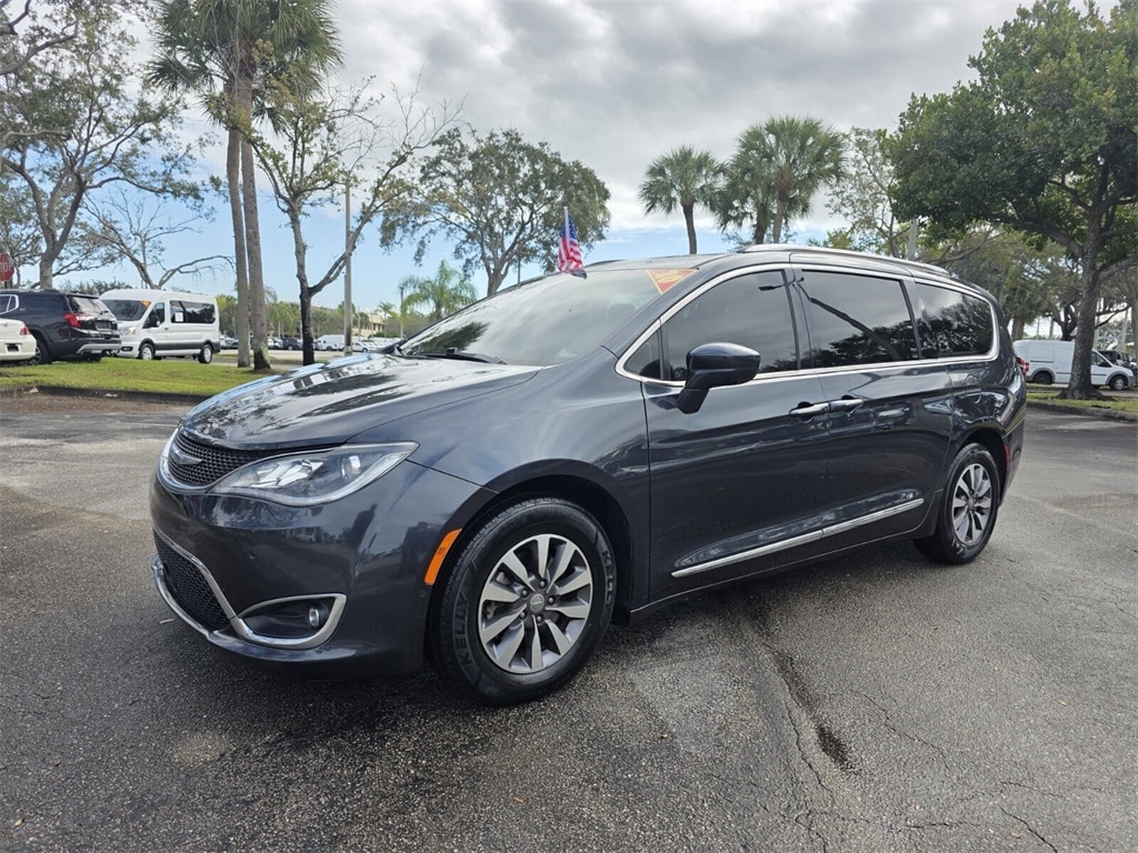 2020 Chrysler Pacifica Touring L Plus