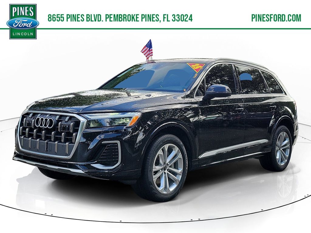 2025 Audi Q7 45 Premium quattro Tiptronic's photo