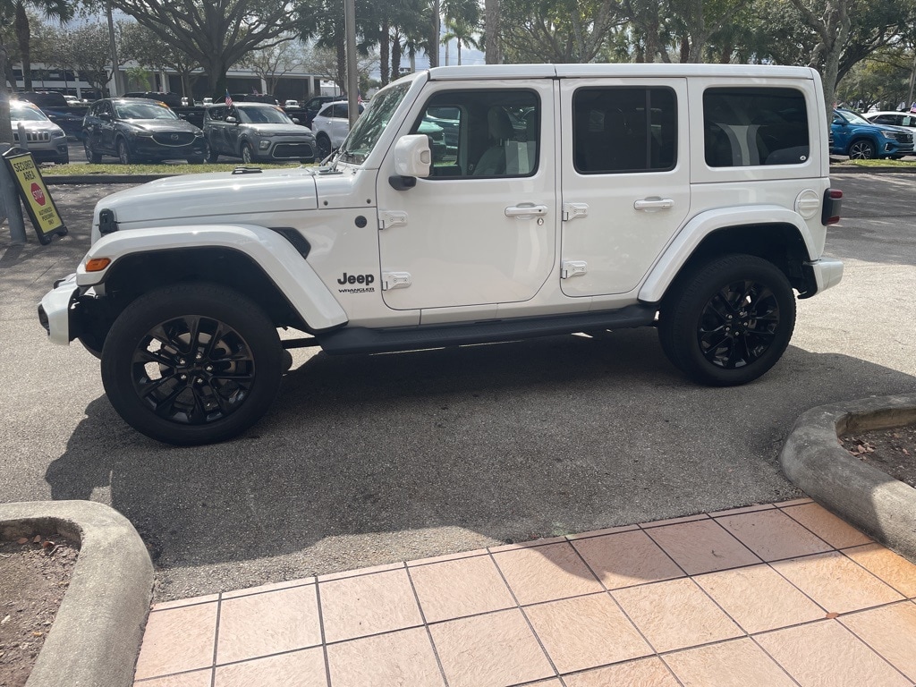 2022 Jeep Wrangler Altitude's photo