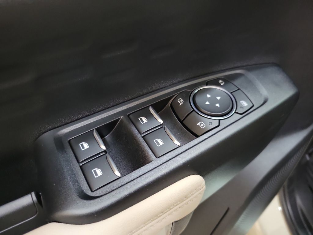 2025 Ford Ranger XLT - Photo 18