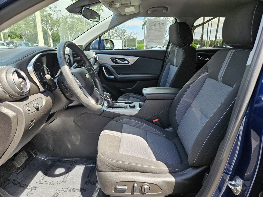 2023 Chevrolet Blazer 2LT photo 3