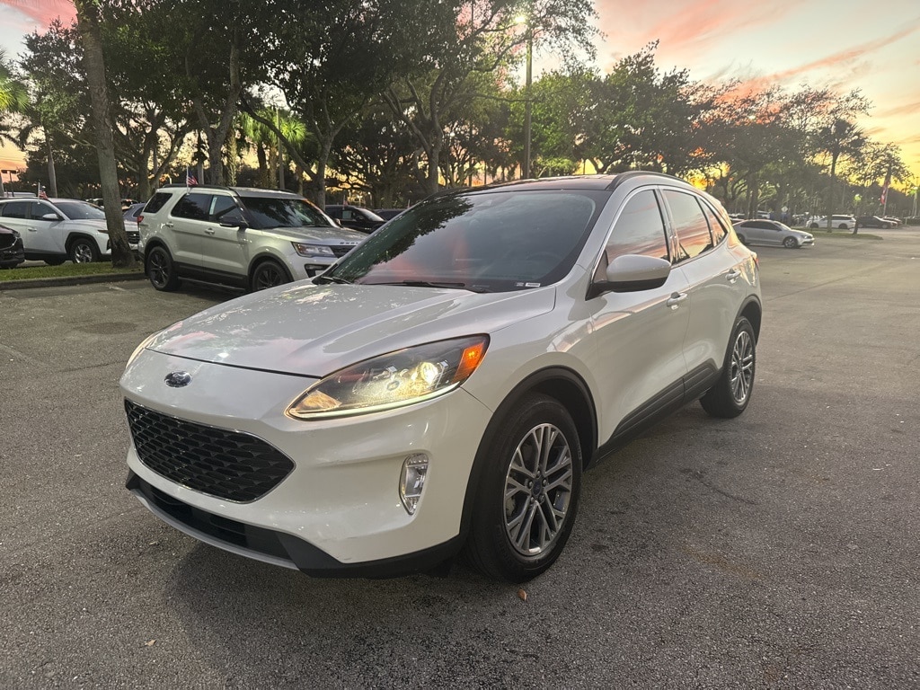 2021 Ford Escape SEL's photo