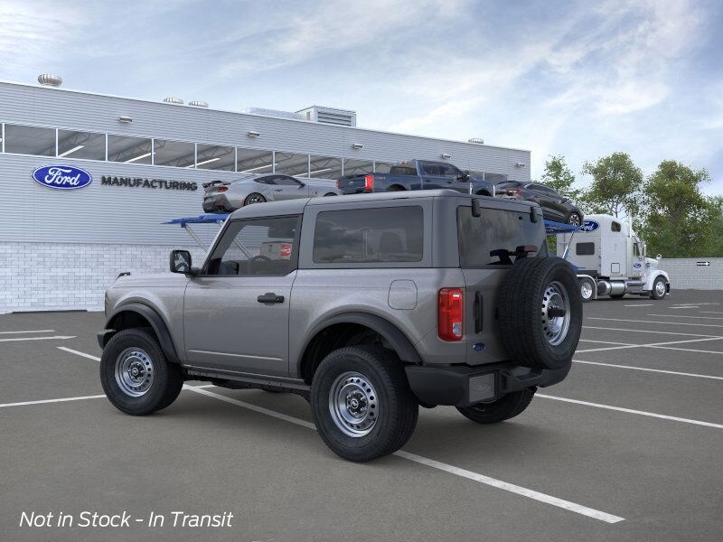2025 Ford Bronco Base photo 3